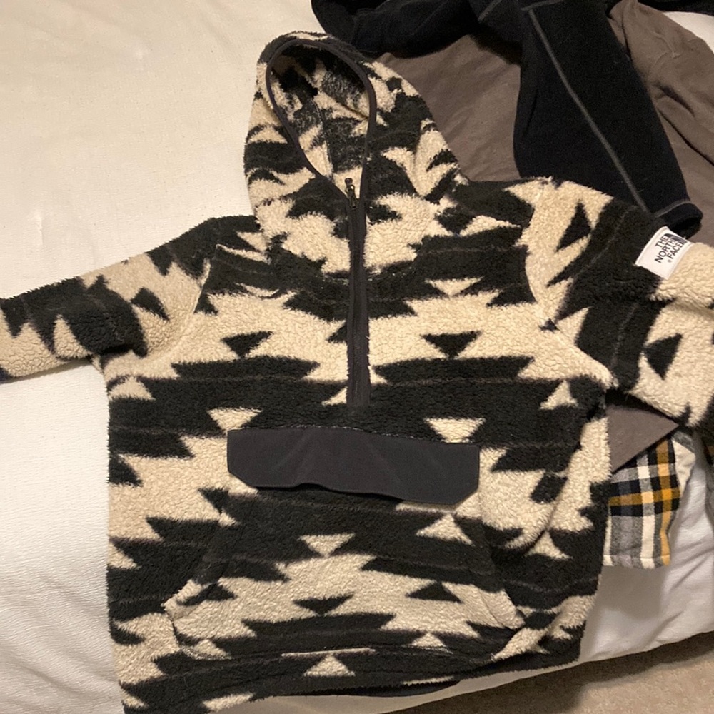 North Face fleece half zip pullover jacket